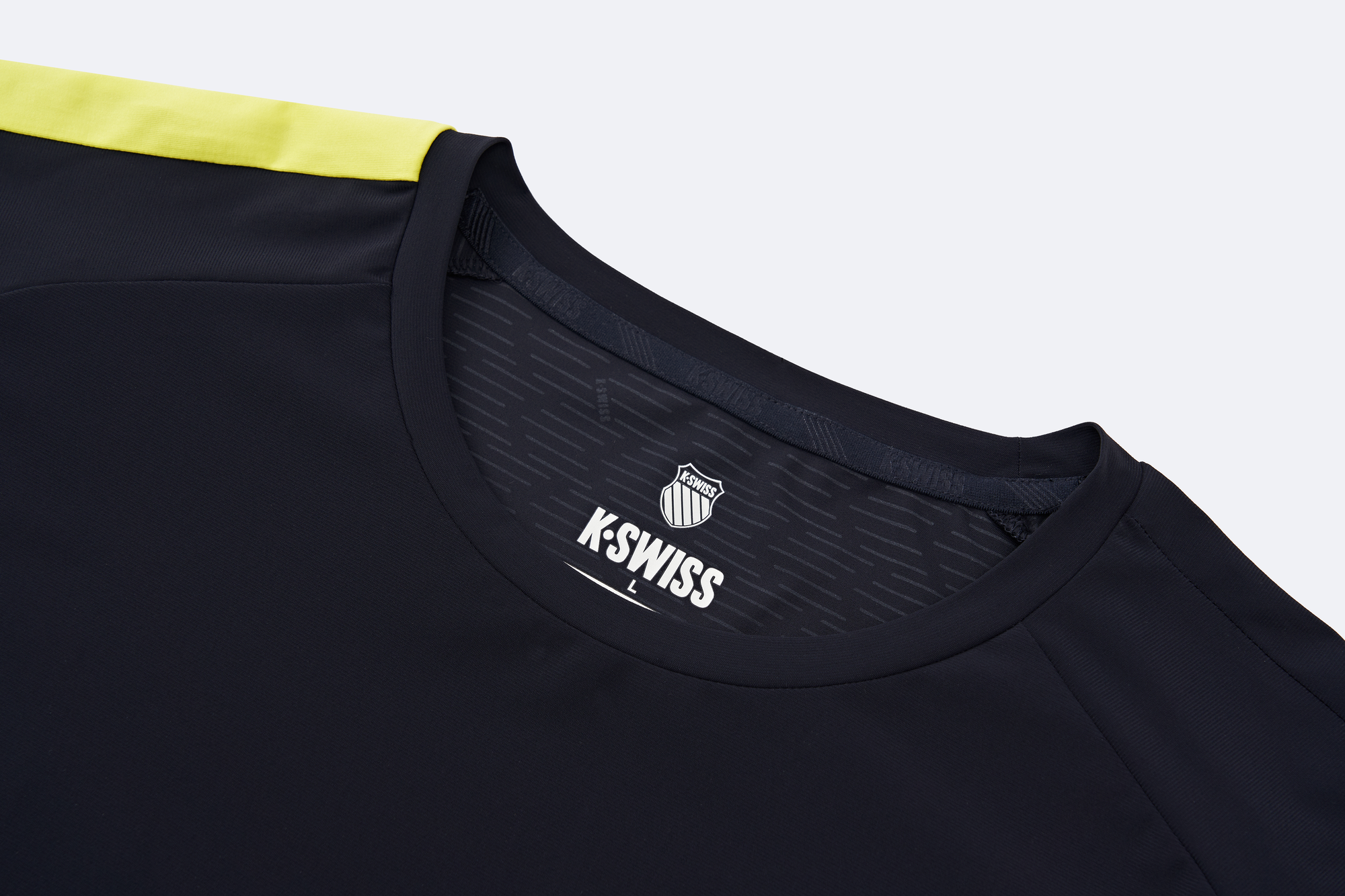 SHORT SLEEVE T-SHIRT